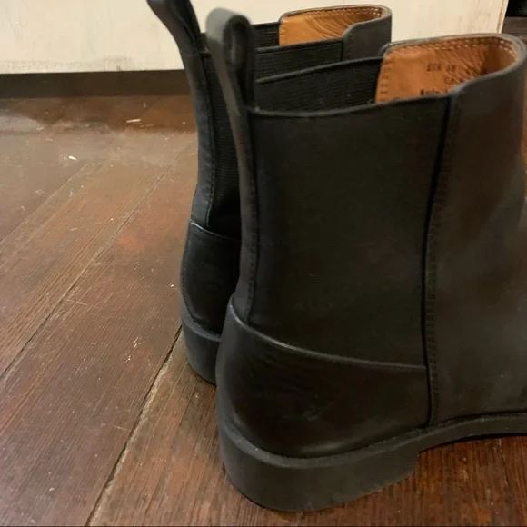 & Other Stories Leather Chelsea Boot - Picture 6 of 7